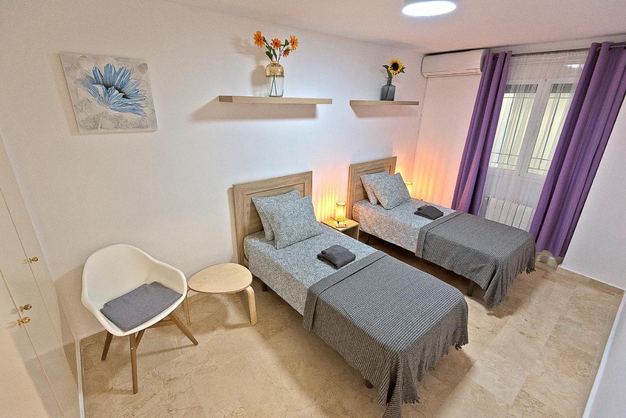 On Beach Deluxe Apartment With Pools And Own Garden El Puerto de Santa Maria Exterior photo